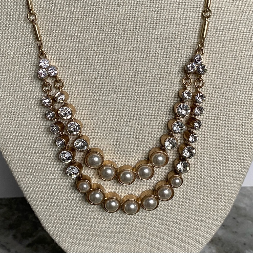 Faux Pearl And Rhinestone Necklace Ann Taylor Loft Gold Tone Layers 17-20”